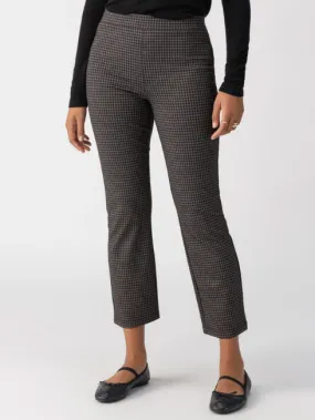 Carnaby Kick Crop in Navy Shadow