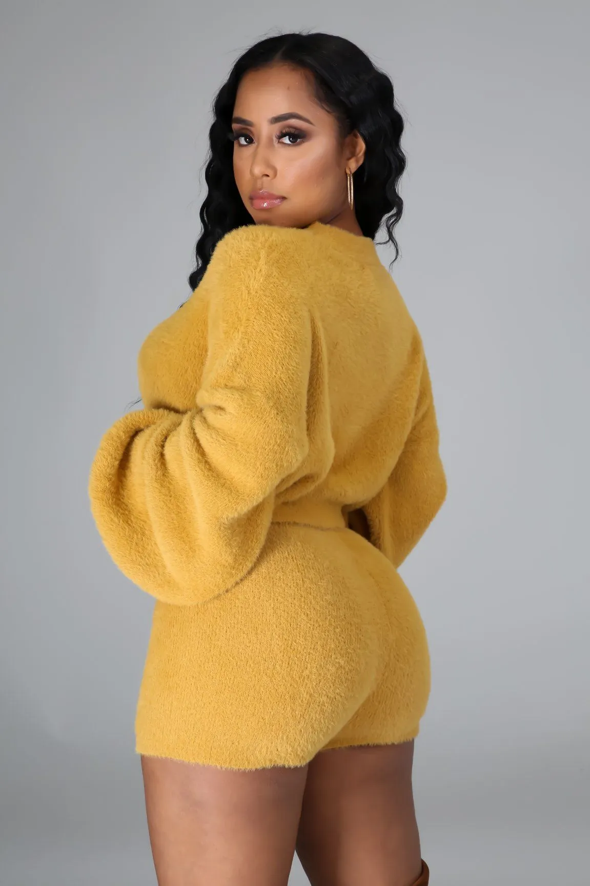 Fuzzy Feels Short Set