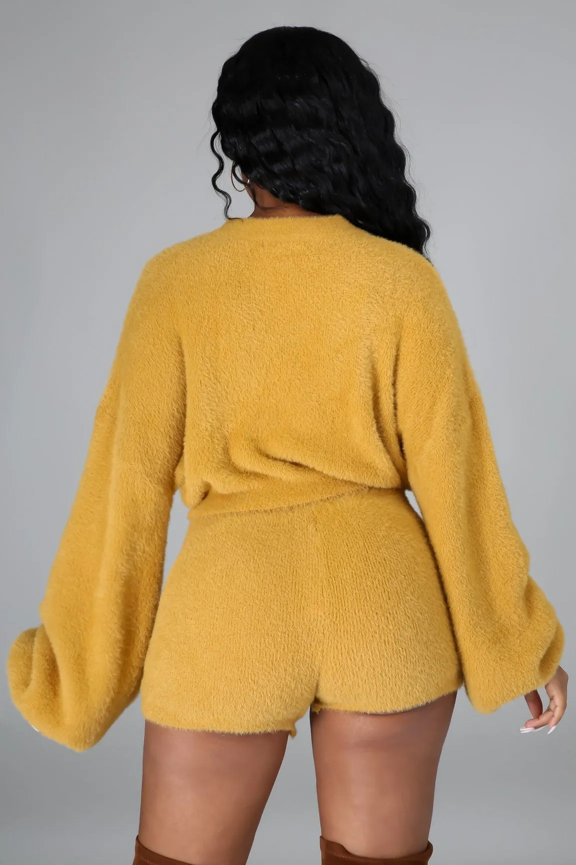 Fuzzy Feels Short Set