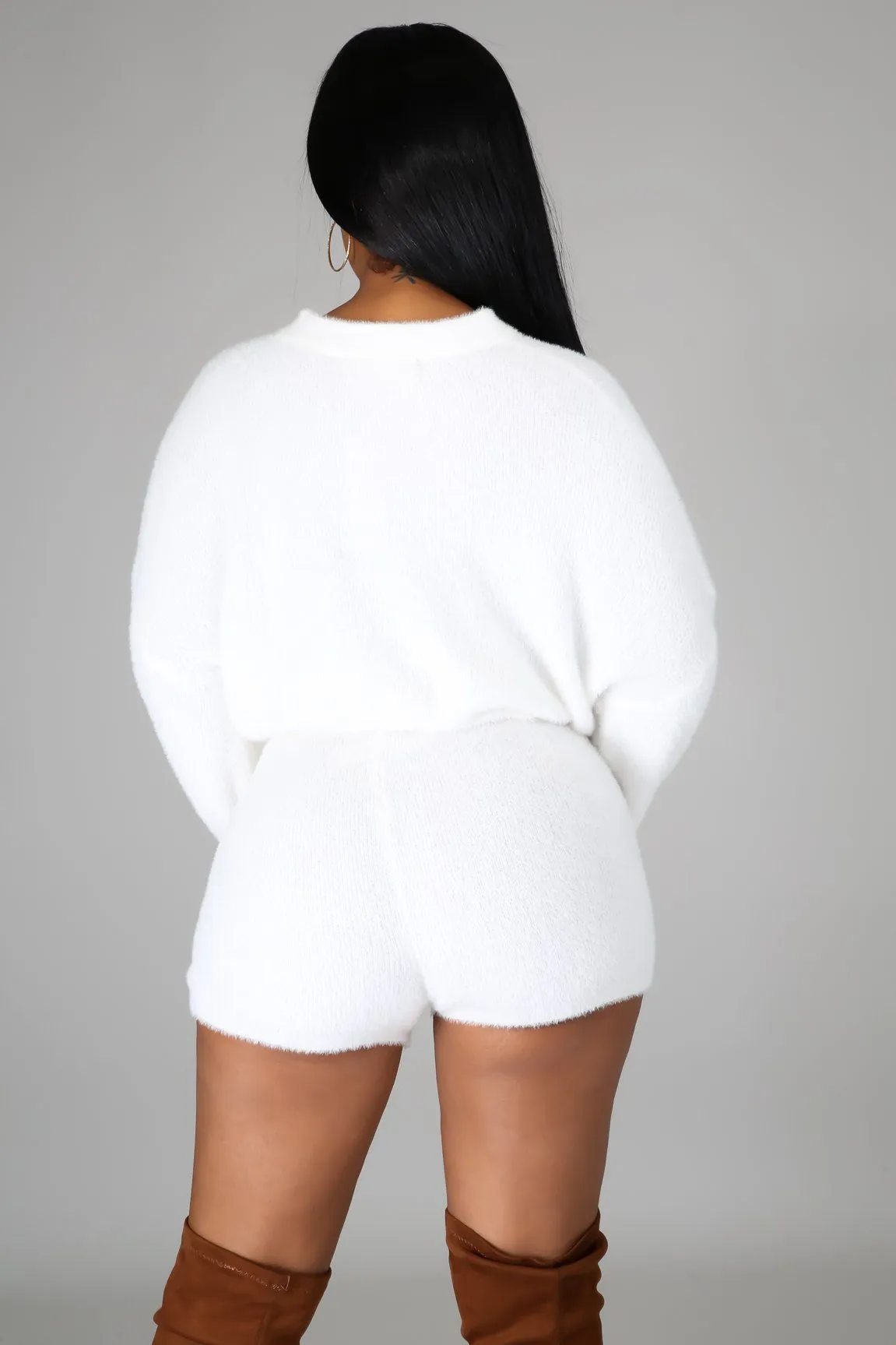 Fuzzy Feels Short Set