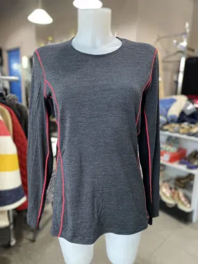 Icebreaker merino wool base layer top L