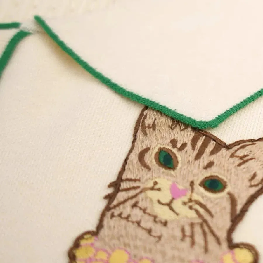 Sera Cat Embroidery Knit Top