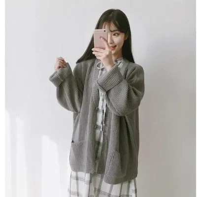 Simple Casual Oversized Sweater Women Loose V Neck Slim Knit Sweater Woman Autumn and Winter Korean Warm Cardigan Feminino