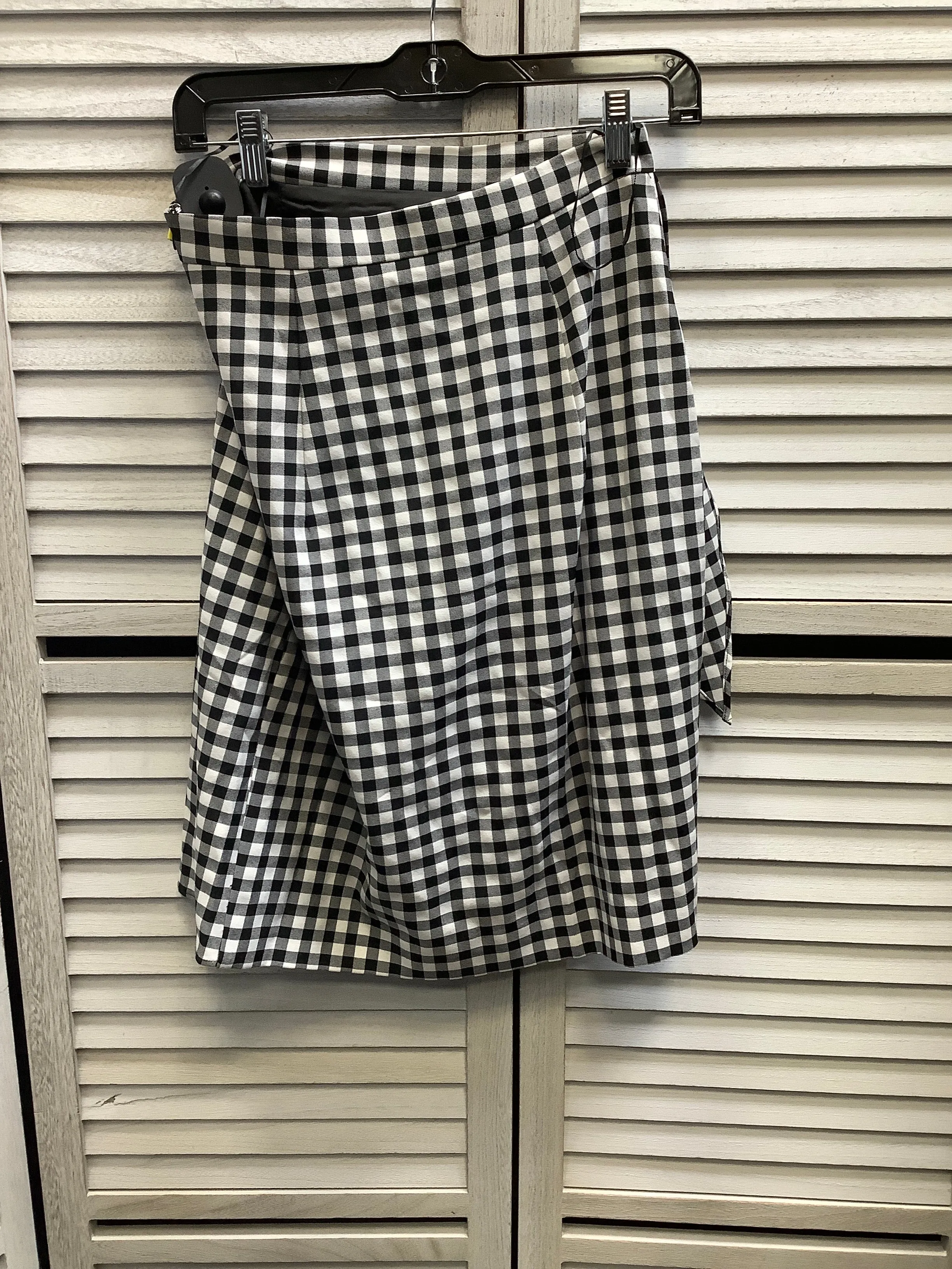 Skirt Midi By Clothes Mentor In Plaid Pattern, Size: S