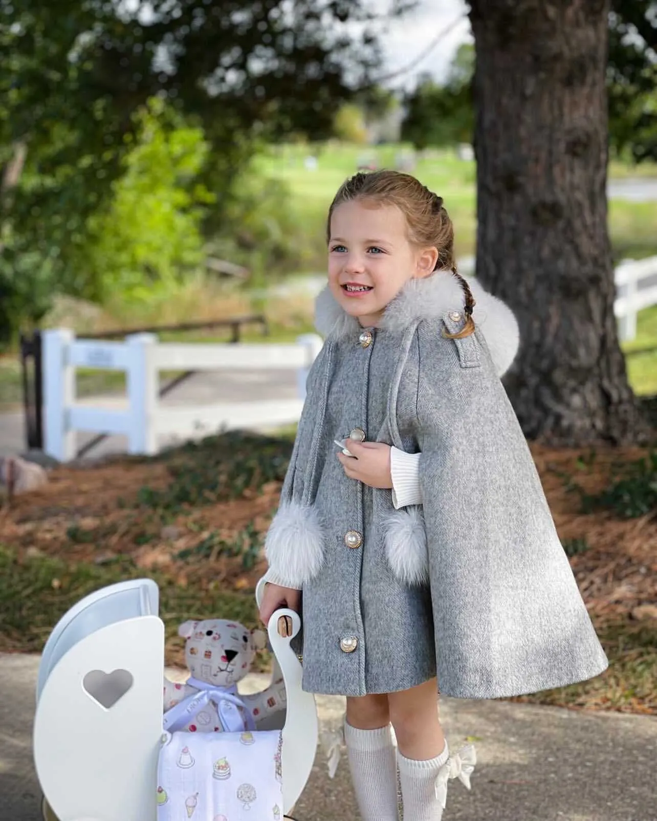 Victoria for MI LOVES Collaboration!!Beautiful DOVE Cape with Luxurious Fox fur Collar and pom-poms.